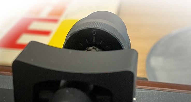Thorens TD 102 A draaiplateau naaldkracht instellen Thorens TD 102 A draaiplateau naaldkracht instellen